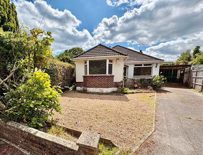3 Bedroom Bungalow For Sale In Dowlands Close, Ensbury Park, Bournemouth, Dorset, BH10