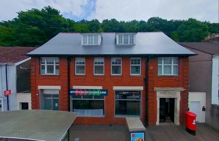 Retail Property To Rent In Neath Road, Briton Ferry, Neath, Neath Port Talbot., SA11