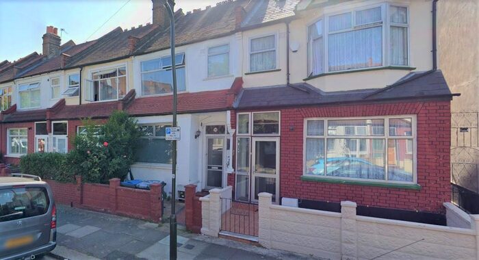 4 Bedroom Terraced House To Rent In Ascot Road, Tooting, SW17
