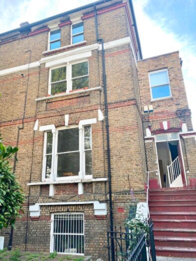 4 Bedroom Flat To Rent In Hillmarton Road, London, N7
