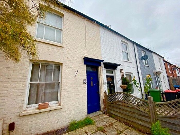2 Bedroom Property To Rent In Queen Street, Stony Stratford, Milton Keynes, MK11