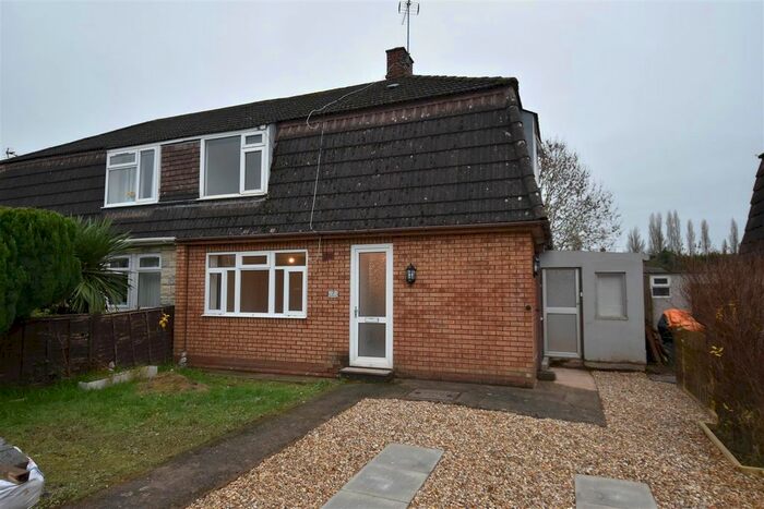 3 Bedroom Semi-Detached House To Rent In Cedar Road, Tiverton, EX16