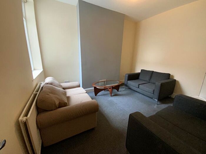 5 Bedroom House To Rent In Pembroke Street, Langworthy, Salford, M6