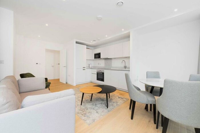 2 Bedroom Flat To Rent In Rodney Street, London, N1
