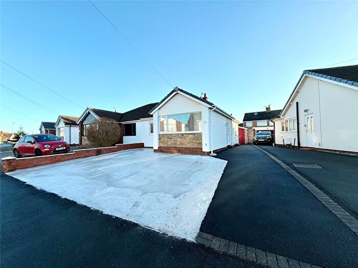 2 Bedroom Bungalow For Sale In Sevenoaks Drive, Thornton-Cleveleys, Lancashire, FY5
