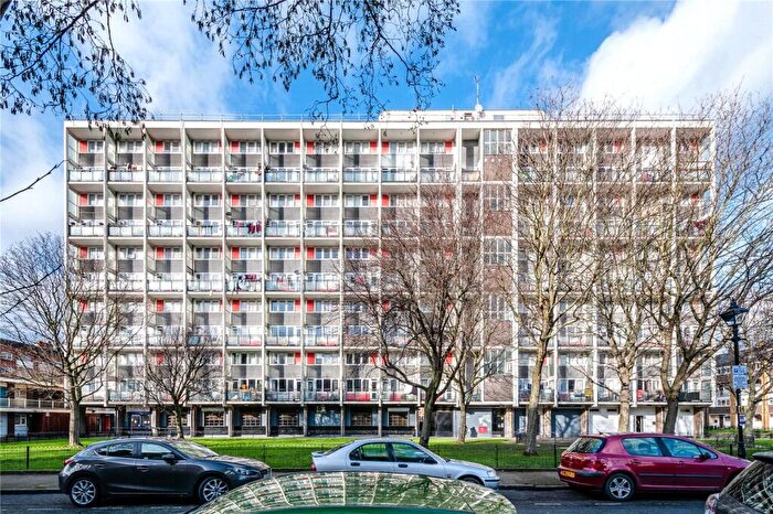 3 Bedroom Apartment To Rent In Raynham House, Harpley Square, London, E1