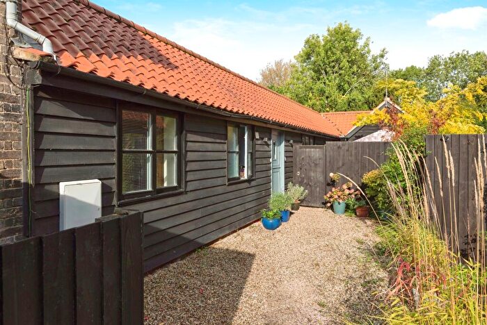 2 Bedroom Semi-Detached Bungalow For Sale In High Street, Bassingbourn, Royston, SG8