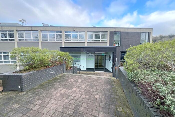 2 Bedroom Flat For Sale In Woodseats Road, Sheffield, Sheffield, S8