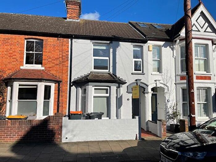 3 Bedroom Terraced House To Rent In Denmark Street, MK40