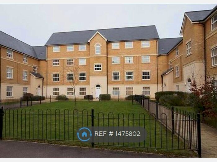 2 Bedroom Flat To Rent In Malyon Close, Braintree, CM7