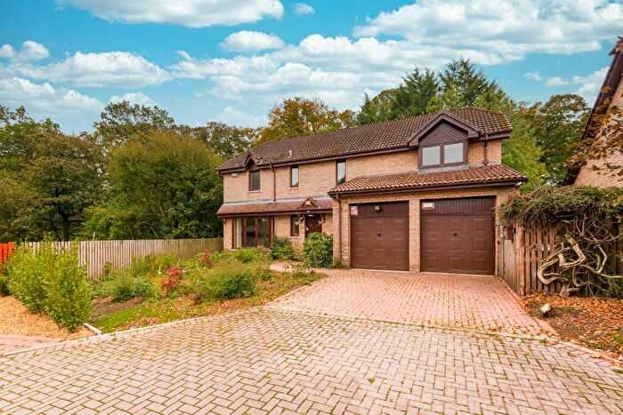 5 Bedroom Detached House For Sale In Galachlawside, Edinburgh, EH10