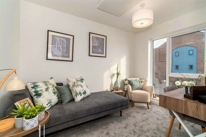 3 Bedroom Terraced House For Sale In Searle Drive, Gosport, Hampshire, PO12