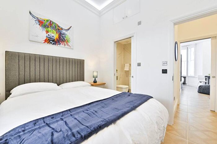 2 Bedroom Flat To Rent In Finborough Road, Chelsea, London, SW10