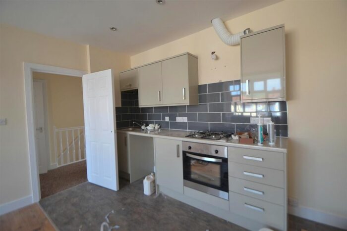 2 Bedroom Flat To Rent In Ingmire Road, Eastville, Bristol, BS5