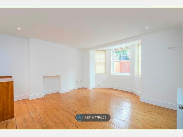 1 Bedroom Flat To Rent In Newick Road, London, E5