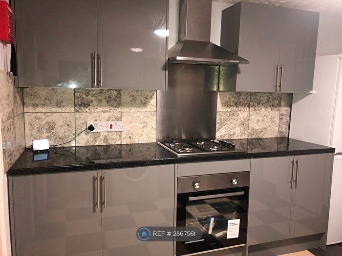 4 Bedroom Terraced House To Rent In Blenheim Road, Reading, RG1