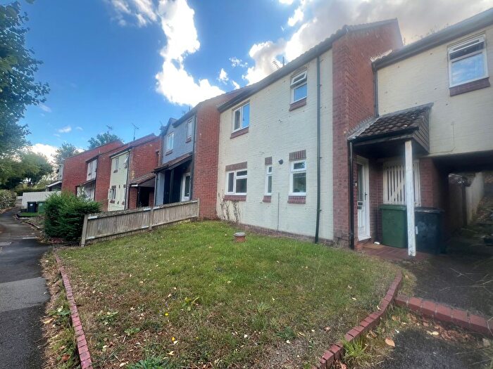 4 Bedroom Property To Rent In High Trees Close, Redditch, B98