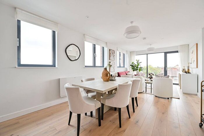 2 Bedroom Flat For Sale In The Wilcox, Vauxhall, London, SW8