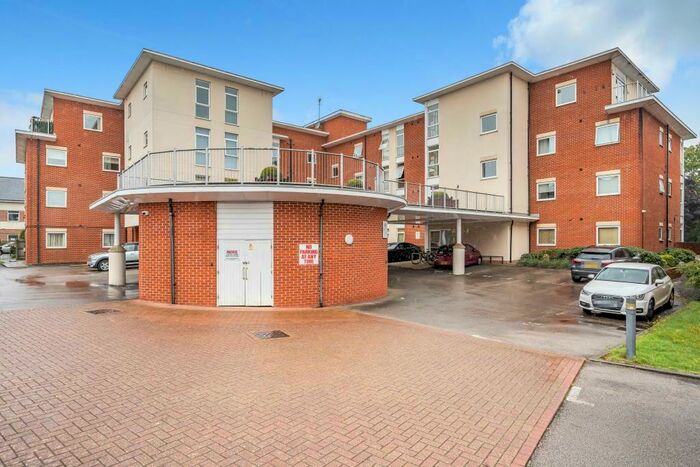 1 Bedroom Apartment To Rent In Kerr Place, Aylesbury, HP21
