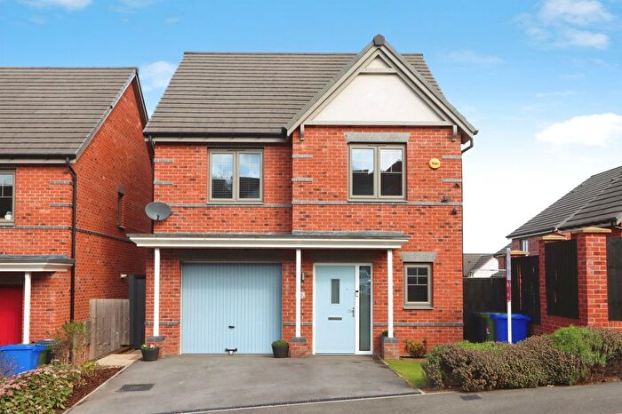 4 Bedroom Detached House For Sale In Cranleigh Road, Mastin Moor, Chesterfield, S43