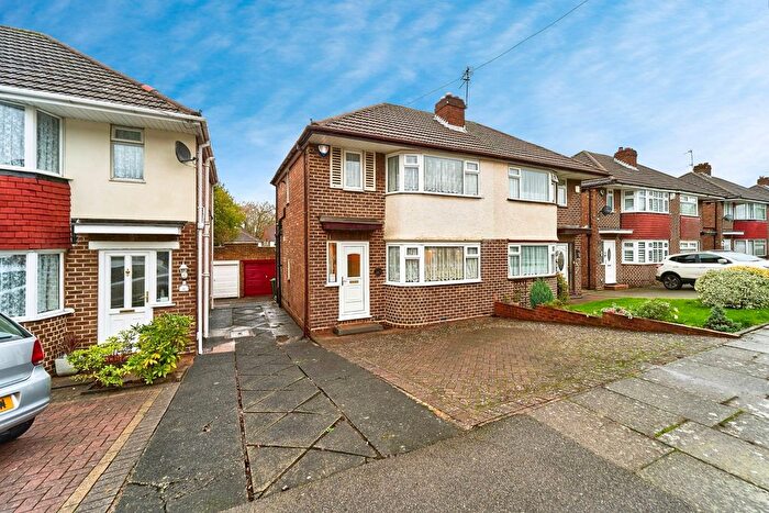 2 Bedroom Semi-Detached House For Sale In Cherry Tree Avenue, Walsall, West Midlands, WS5