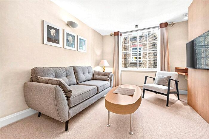 2 Bedroom Flat To Rent In St Christopher's Place, London, W1U