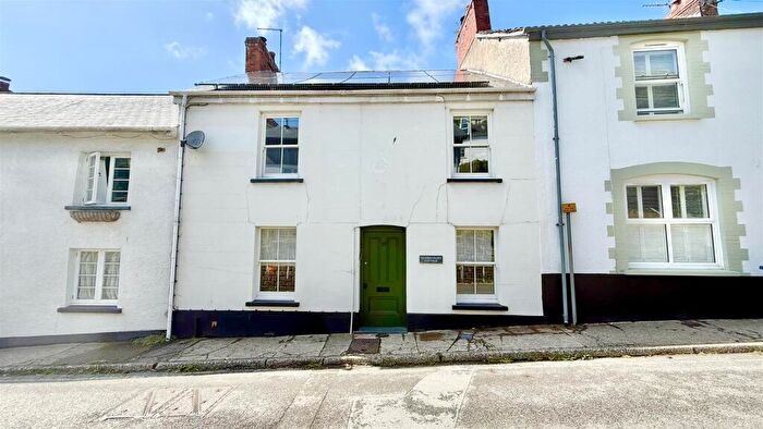4 Bedroom Terraced House For Sale In East Street, Braunton, EX33
