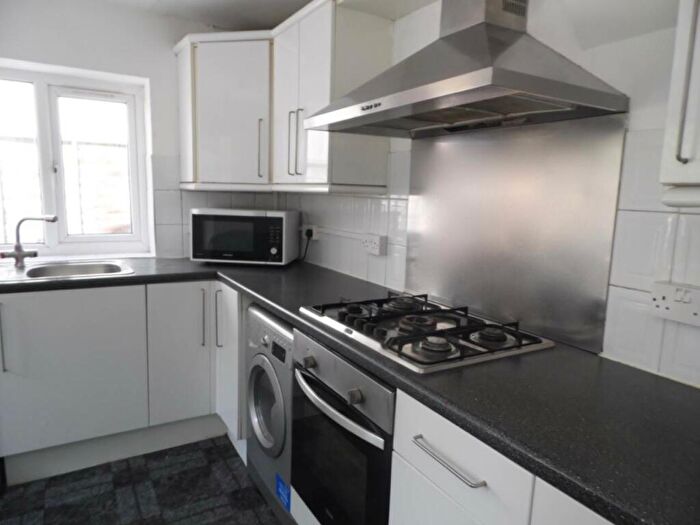 6 Bedroom House To Rent In Senghennydd Place, Cathays, Cardiff, CF24