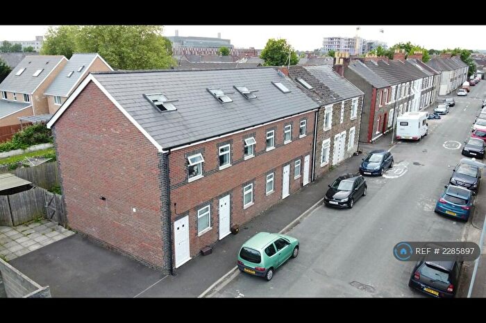 2 Bedroom Flat To Rent In Letty Mews, Cardiff, CF24