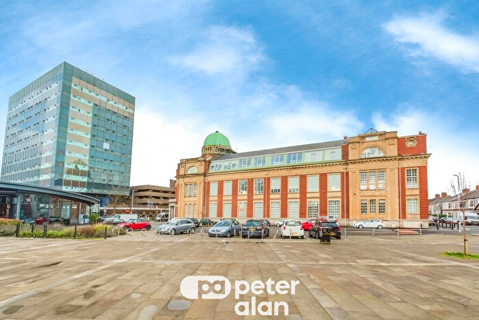 1 Bedroom Flat To Rent In Old Arts College, Clarence Place, Newport, NP19