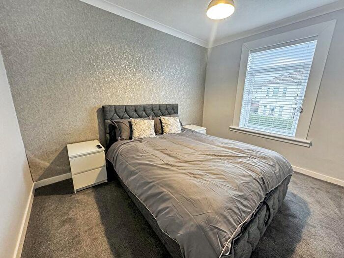 2 Bedroom Flat For Sale In Talisman Road, Knightswood, G13