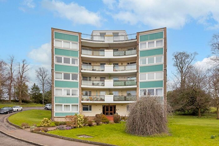 3 Bedroom Flat For Sale In Pentland Drive, Edinburgh, EH10
