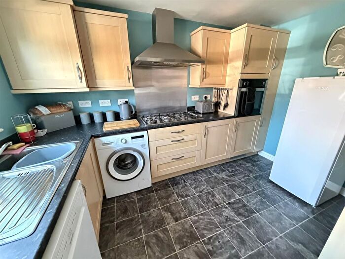 Property For Sale In Farnborough Drive, Daventry, NN11