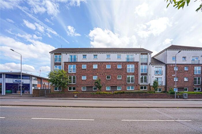 2 Bedroom Flat To Rent In Cumbernauld Road, Glasgow, G33