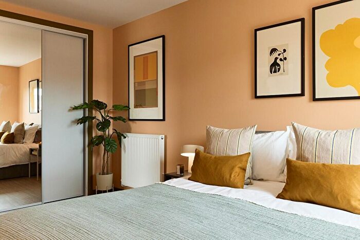 1 Bedroom Apartment To Rent In Candleriggs, Trongate, Glasgow, G1