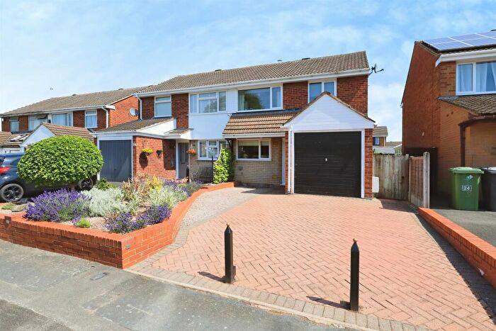 3 Bedroom Semi Detached House For Sale In Langdale Road, Stourport-On-Severn, DY13