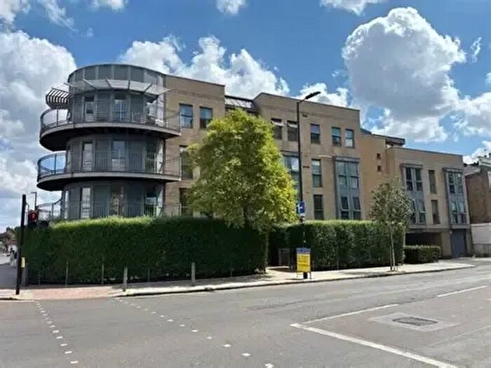 2 Bedroom Flat To Rent In Southgate Road, Islington, N1