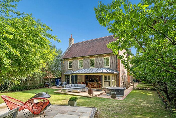 5 Bedroom Detached House To Rent In Hazel Grove, Kingwood, Henley-on-Thames, Oxfordshire, RG9