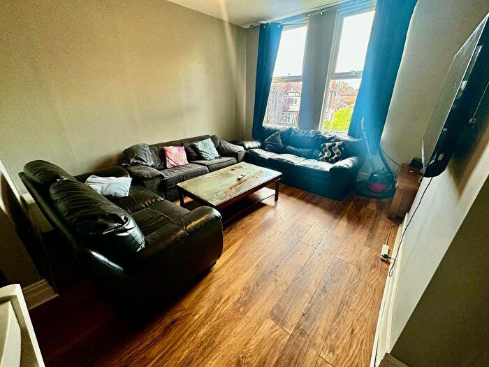 1 Bedroom Terraced House To Rent In Norman Road, Manchester, M14
