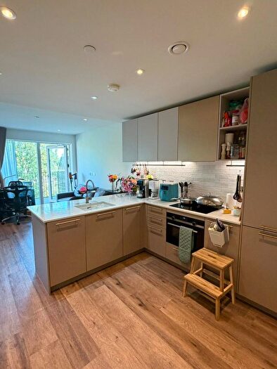 1 Bedroom Flat To Rent In Azure House, Clardendon, N8