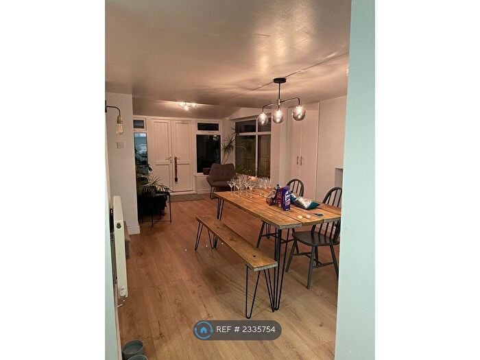 1 Bedroom Flat To Rent In Monks Road, Lincoln, LN2