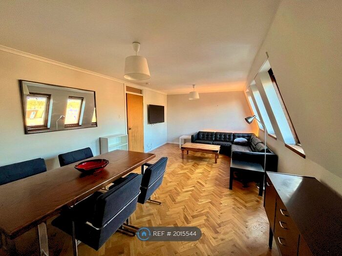 2 Bedroom Flat To Rent In Clarence Gardens, Glasgow, G11