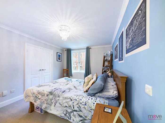 2 Bedroom Apartment For Sale In St. Georges Place, Cheltenham, GL50