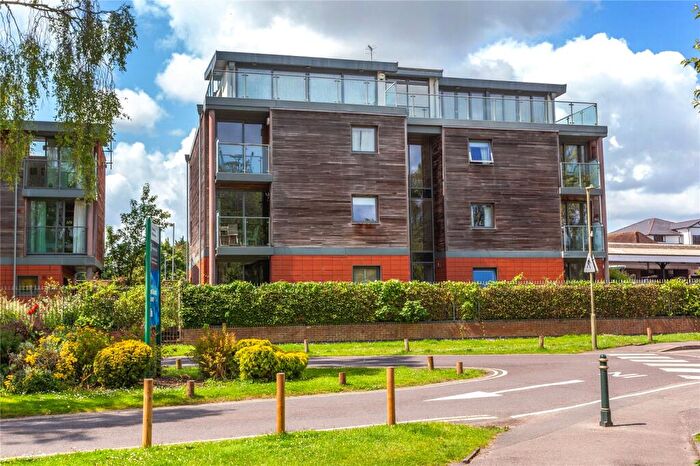 1 Bedroom Apartment For Sale In Meadow Road, Henley-on-Thames, Oxfordshire, RG9