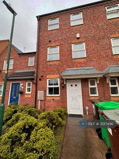 4 Bedroom Terraced House To Rent In Edmonstone Crescent, Nottingham, NG5