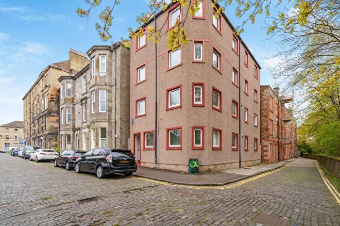 2 Bedroom Flat For Sale In / Largo Place, Edinburgh, EH6