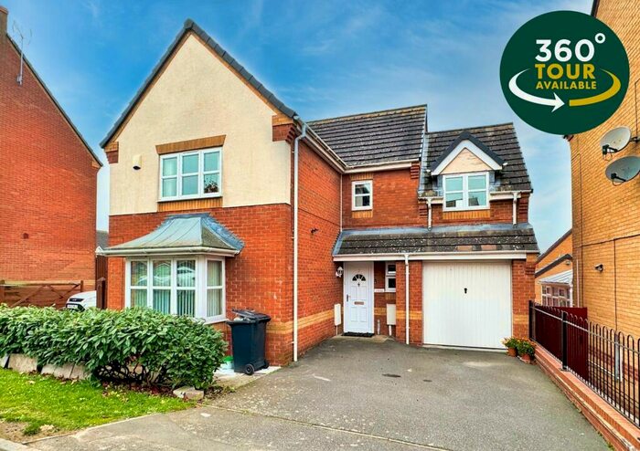 4 Bedroom Detached House To Rent In Edgefield Close, Hamilton, Leicester, LE5