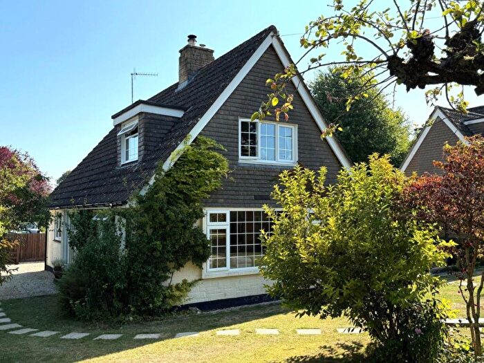 3 Bedroom Detached House For Sale In High Street, Pitton, Salisbury, SP5