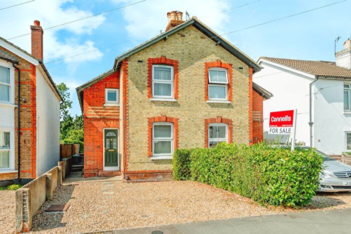 2 Bedroom Semi-Detached House For Sale In Monson Road, Redhill, RH1