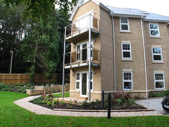 2 Bedroom Flat To Rent In North Road, Parkstone, BH14